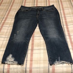 Judy Blue Skinny Fit destroyed bottom Capri